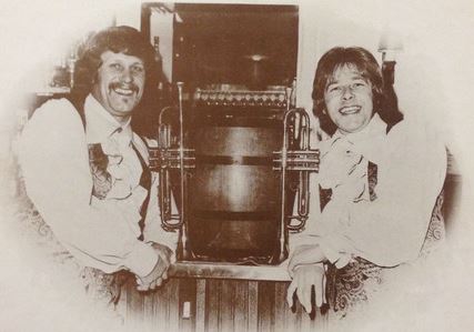 CliffordsBrassBarrel_Discogs